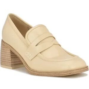 Nine‎ West Avalia Beige Nude Patent Heels Loafers Vegan Size 9M Neutral